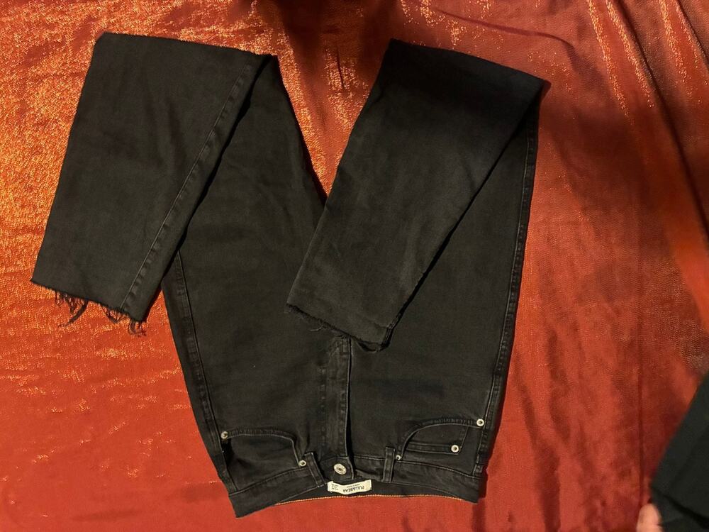 Pull&Bear Jeans Womens 4 Black Raw Frayed Hem Slim Ankle Denim